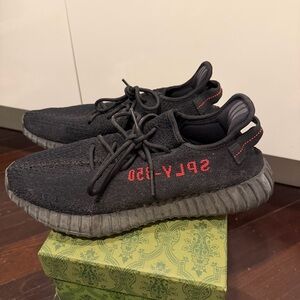Adidas Yeezy Boost 350 V2 Black/Red